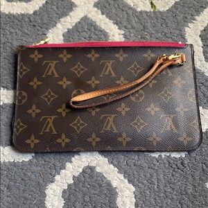 Like New Louis Vuitton Never full wristlet (only)